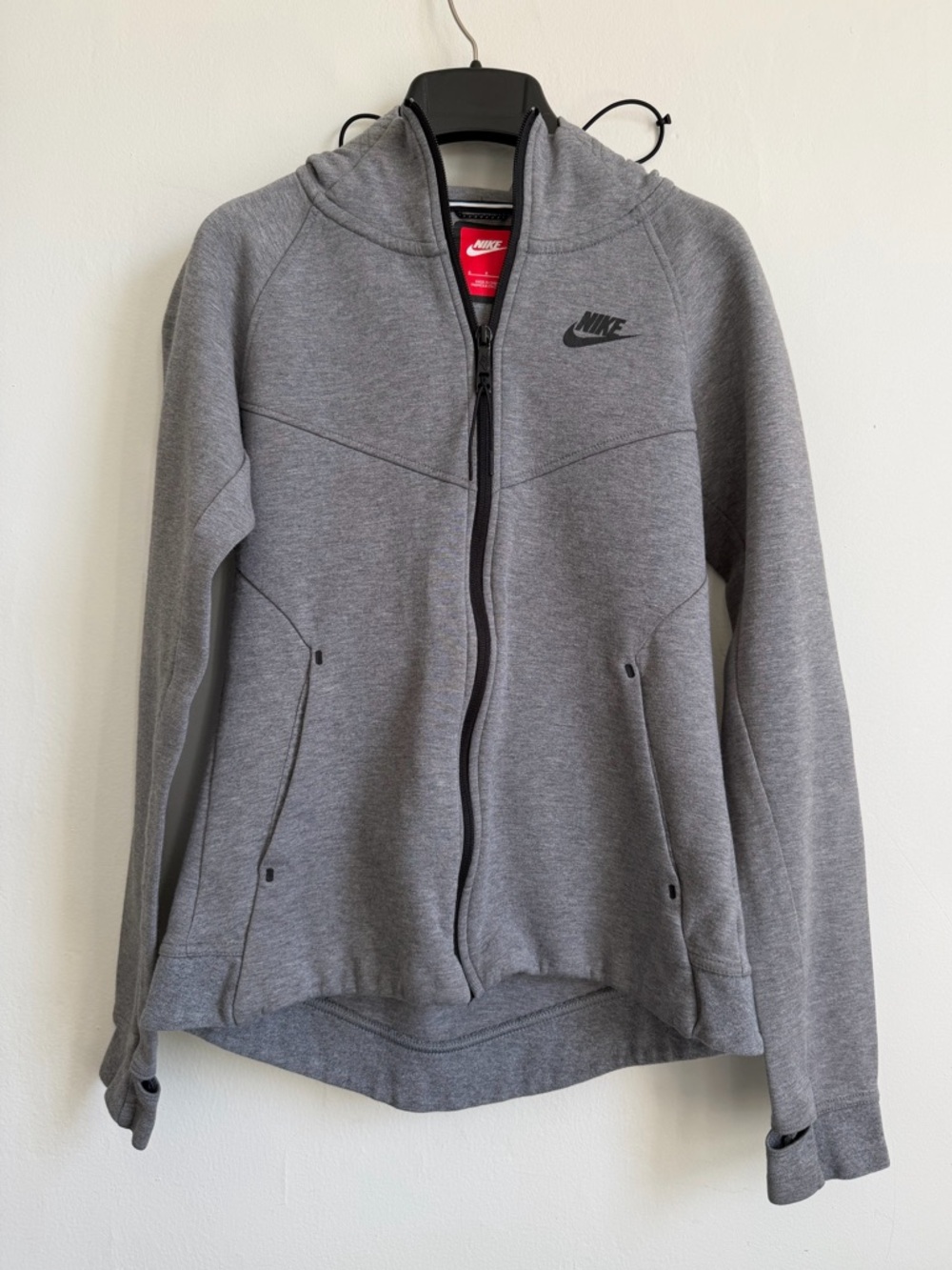 SMALL Nike women’s Tech full zip up hoodie grey gray slim fit Windrunner zipper